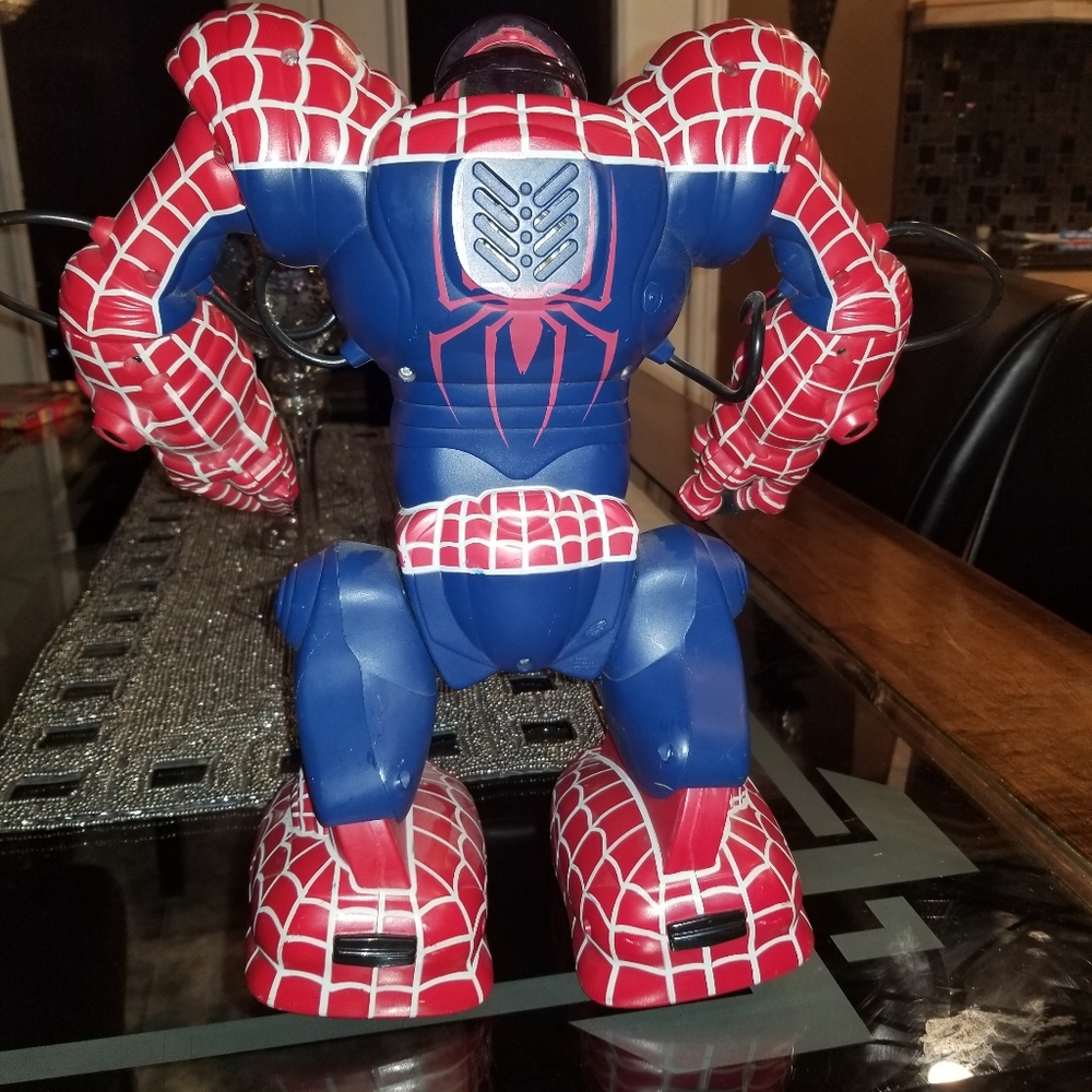Spideman Robot - Picture 2 of 3